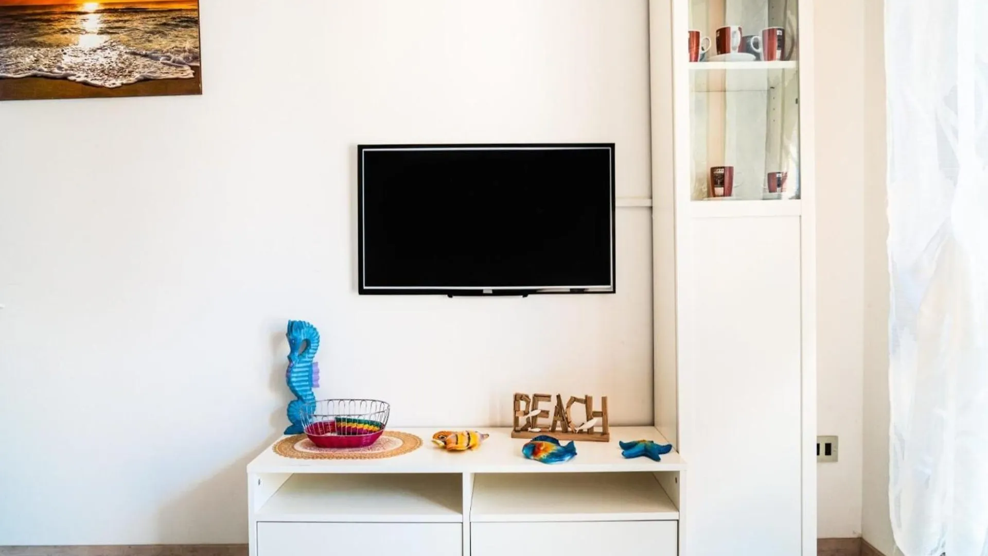 A Modern Flat A Stones Throw From The Beach Bibione Apartment