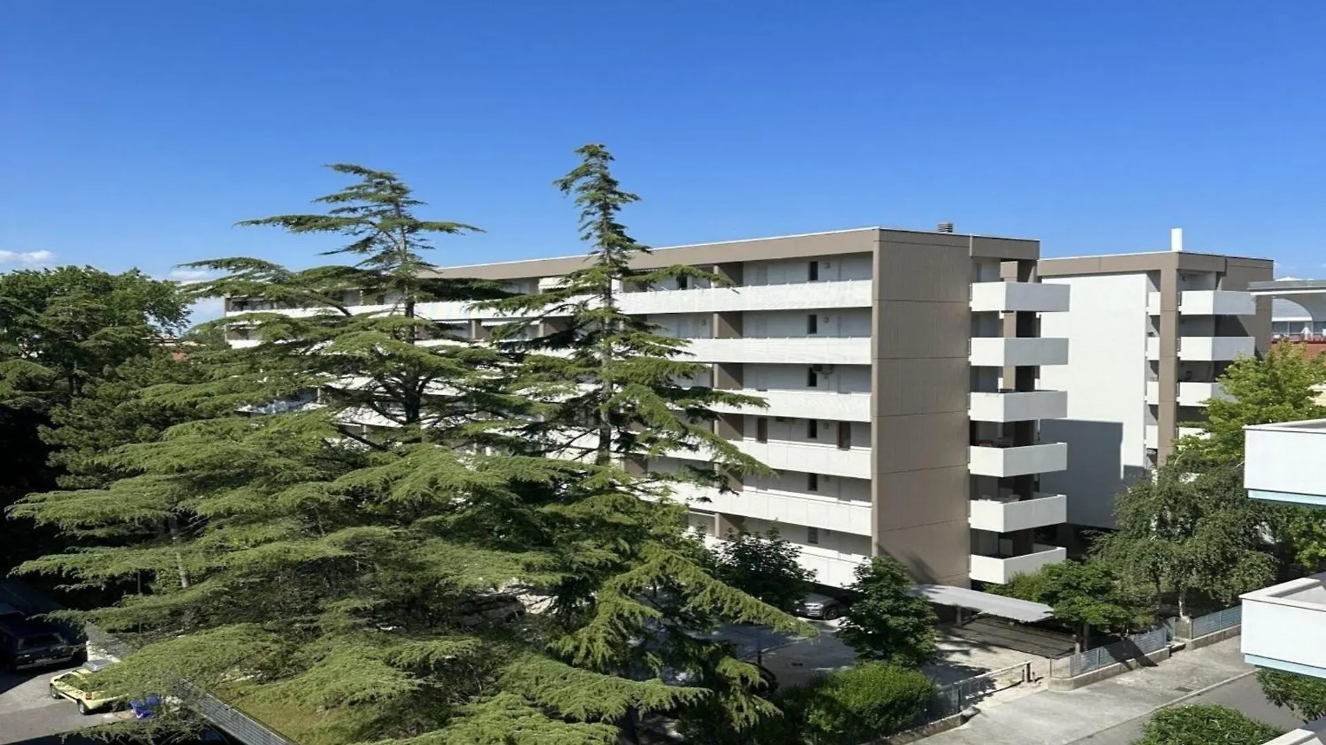 A Modern Flat A Stones Throw From The Beach Bibione